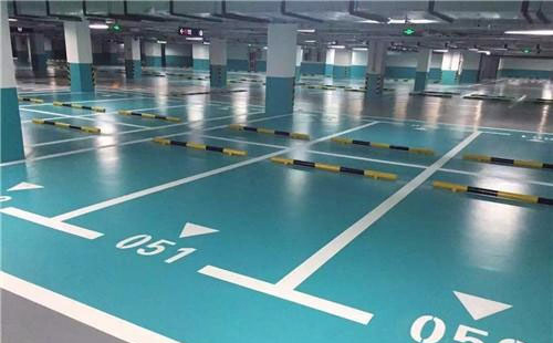 湟中湟中环氧地坪中涂：构筑坚固地面的关键环节